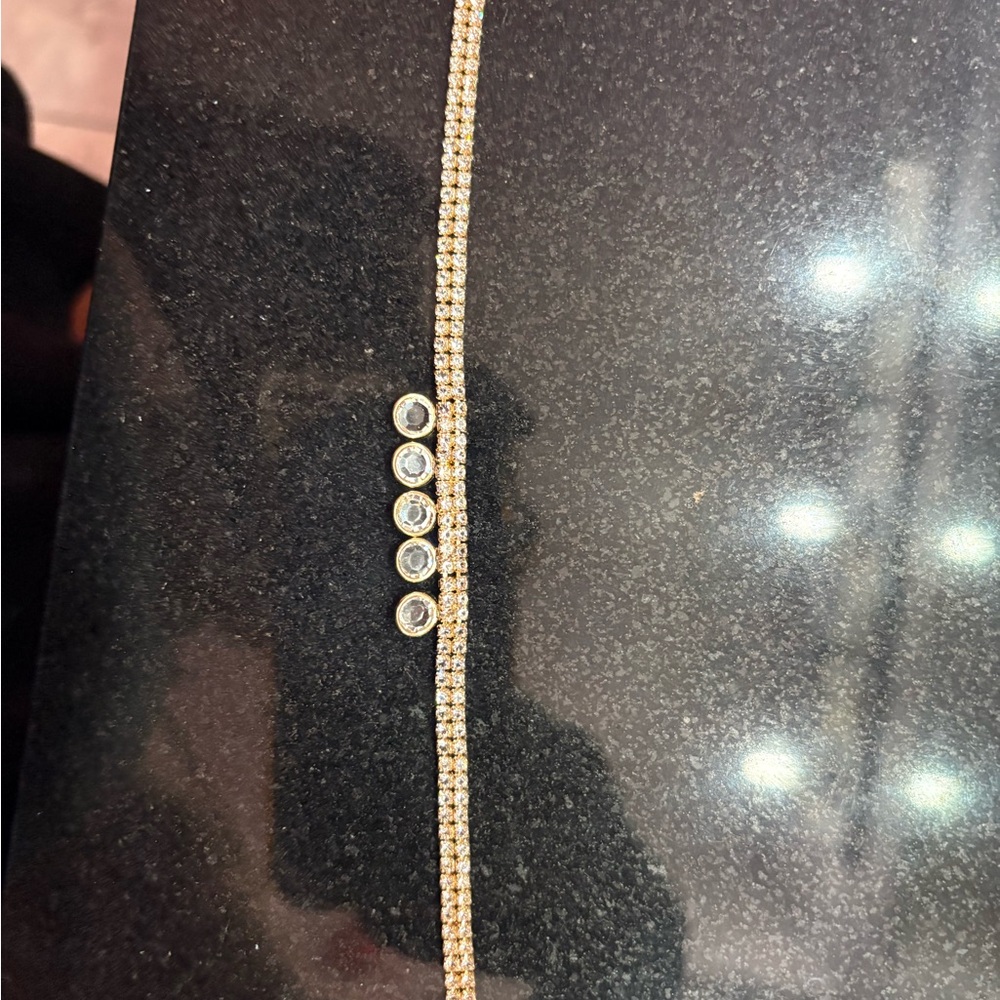 Elegant Gold Bracelet with Clear Accents